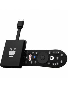 TiVo Stream 4K con su control remoto por voz y conector HDMI 2
