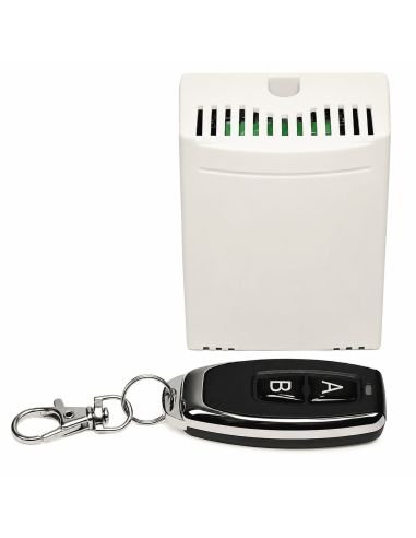 Kit Control Remoto Inalámbrico SAT KB50 con Receptor, referencia SAT-KB50, detalle de conectores y puertos