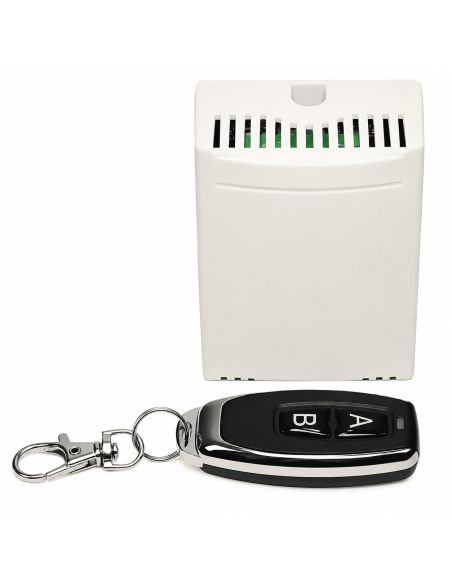 Kit Control Remoto Inalámbrico SAT KB50 con Receptor, referencia SAT-KB50, detalle de conectores y puertos